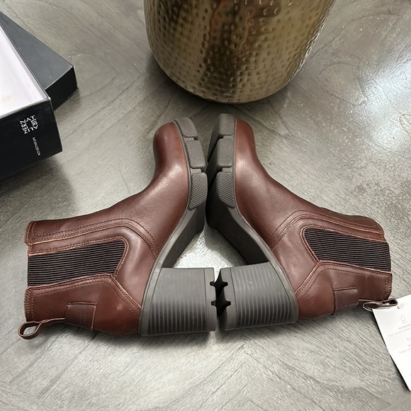 NATURALIZER MINDY WATERPROOF BOOTIE - Picture 10 of 12